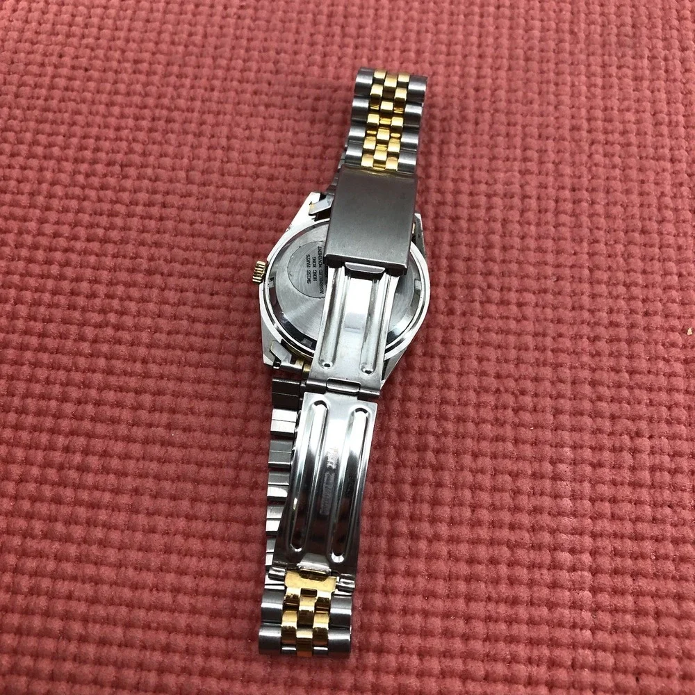 2‎ tone wristwatch men's gold and gray swiss parts made in China Needs Battery